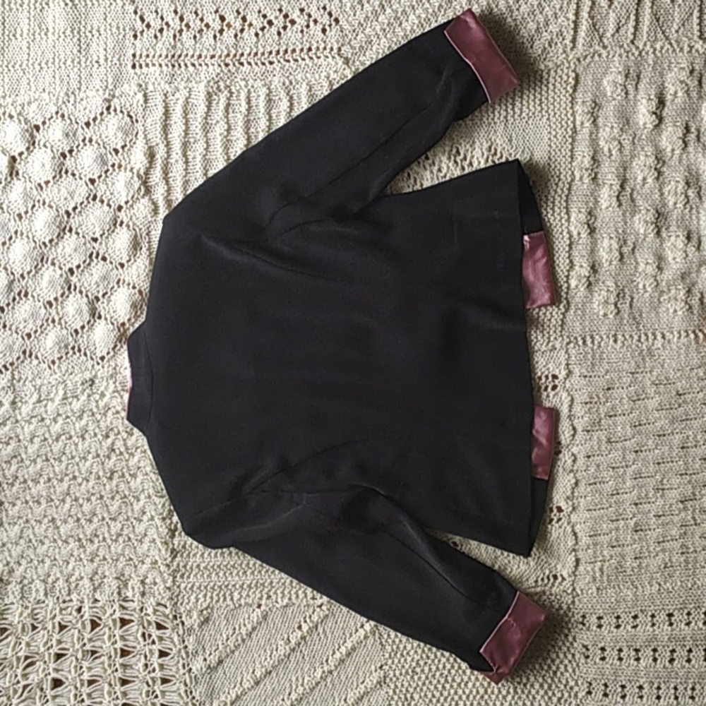 Unique Embroidered Rose Blazer - Picture 8 of 16